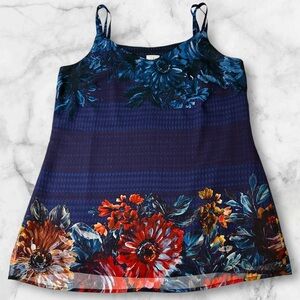 CAbi Artist‎ Multi-color Floral Lined Cami Tank top.